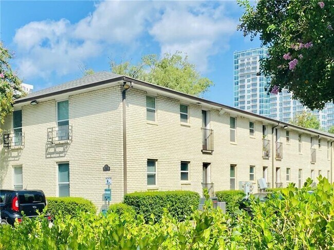 Photo - 48 Peachtree Ave NE Unit 213