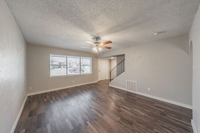 Photo - 1774 Belshire Ct