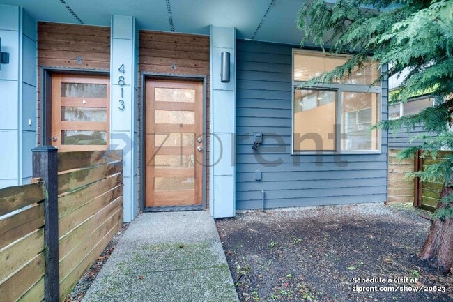 Photo - 4813 Delridge Wy SW