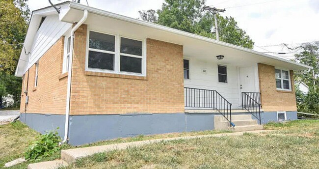 2407 Clark Ln Unit A