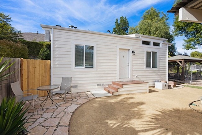 Photo - Thousand Oaks - One bedroom