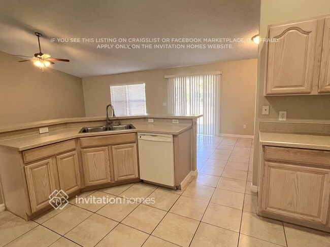 Photo - 19213 Starry St