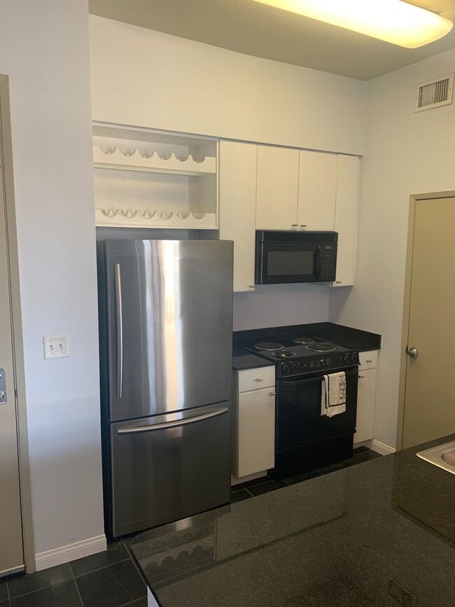 Photo - Beautiful 2 Bed + 2 Bath Long Beach Condo ... Unidad 418