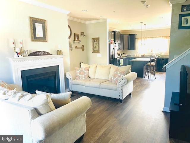 Photo - 516 English Oak Ln