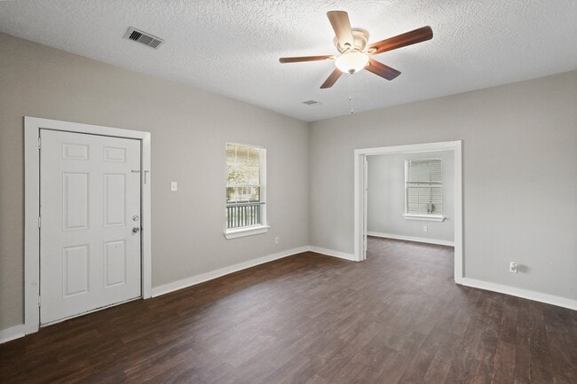 Building Photo - 6816 Avenue C