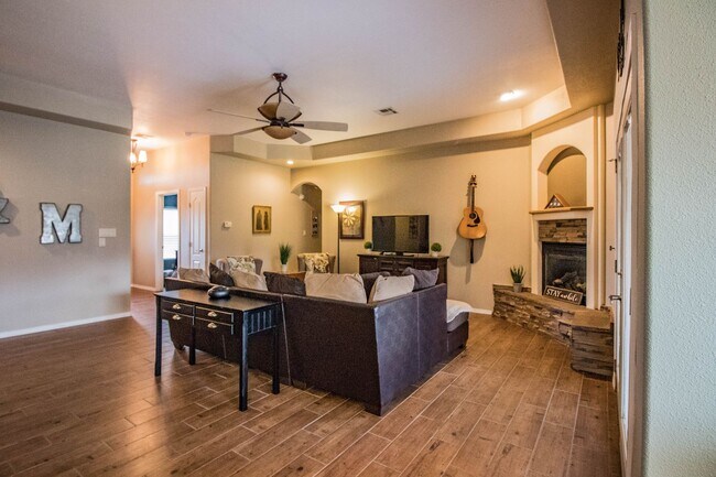 Photo - Spacious home with amazing view of the mou...