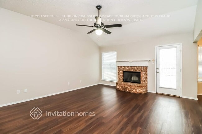 Photo - 944 Carlin Ln