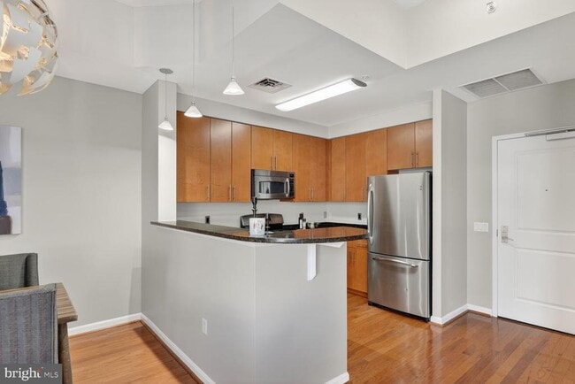 Photo - 1390 Kenyon St NW Unidad 813