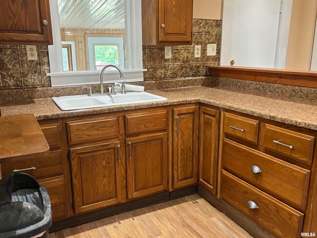 Photo - 125 2nd St