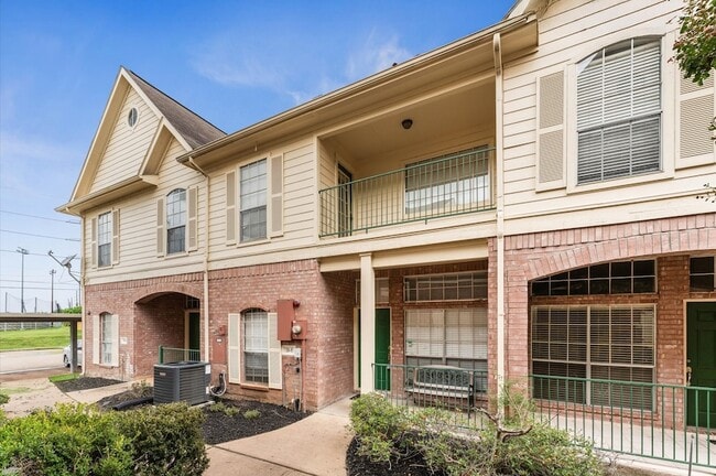 Building Photo - 2710 Grants Lake Blvd Unit D5 Rental