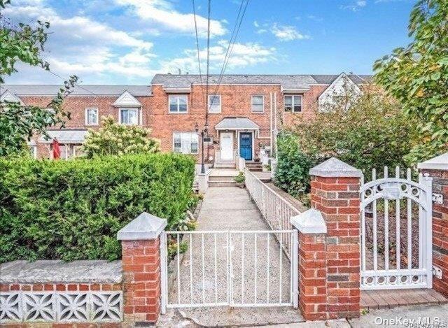 Building Photo - 20-07 43rd St Unit 2