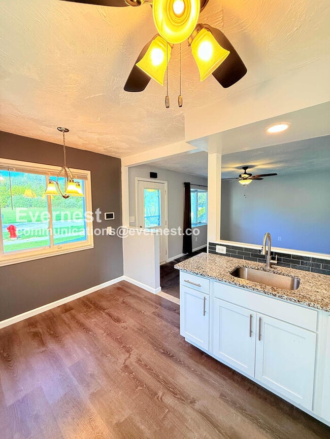 Photo - 9433 Sylvia St