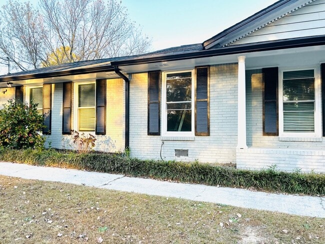 Photo - 2664 Abington Dr SW