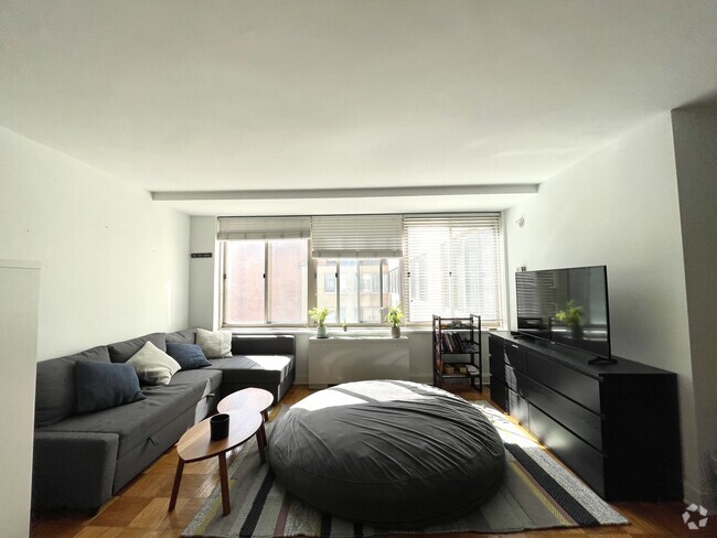Building Photo - 922 24th St NW Unit 209 Rental