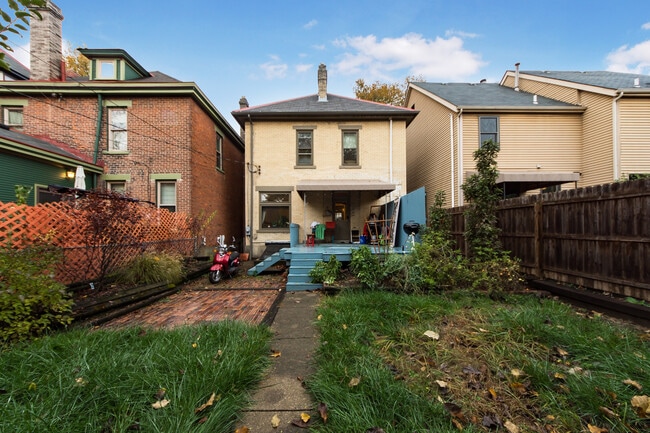 Photo - 986 Neil Ave