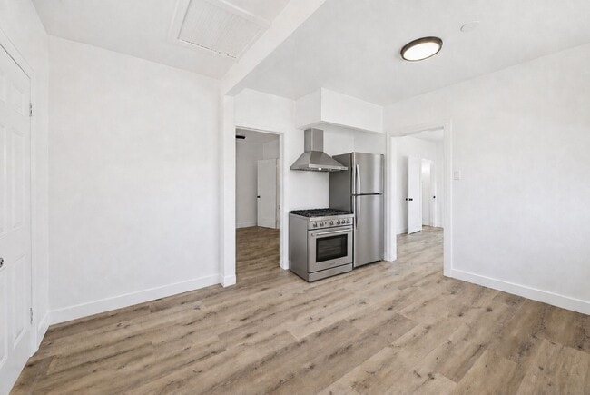 Photo - 1510 W 52nd St Unidad 1512.5