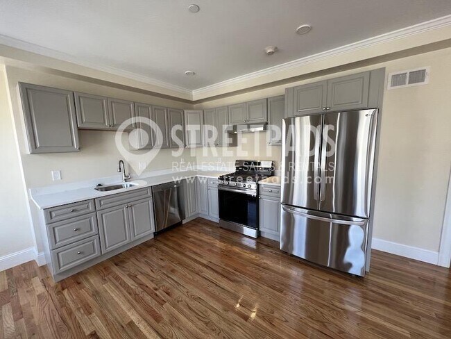 Building Photo - 4 bedroom in Boston MA 02134 Rental