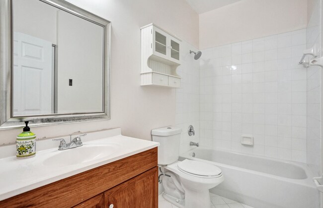 Photo - 3717 Pebblebrook Manor