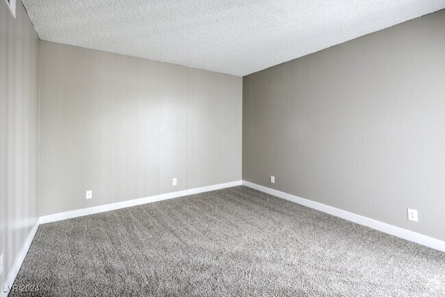 Building Photo - 301 Orland St Unit 26 Rental