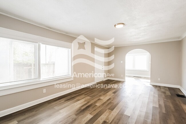 Photo - 644 E 34th St