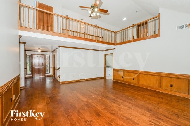 Photo - 3943 Green Spruce Bend