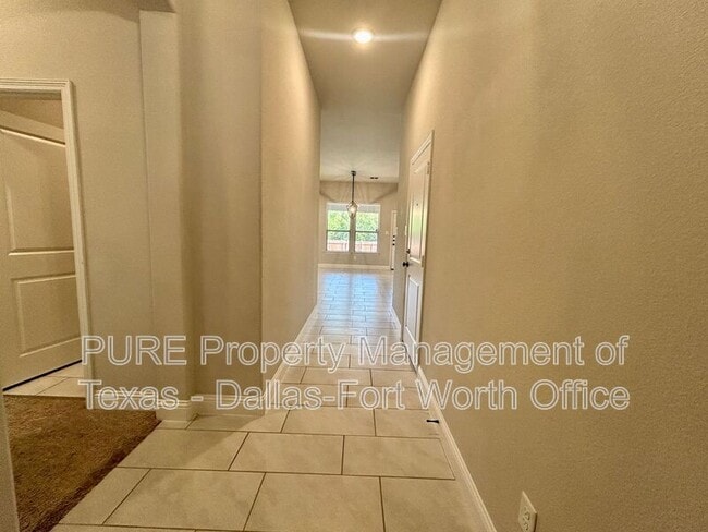 Photo - 1612 Town Creek Cir
