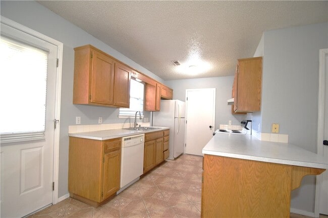 Photo - 12 Burnett Cir