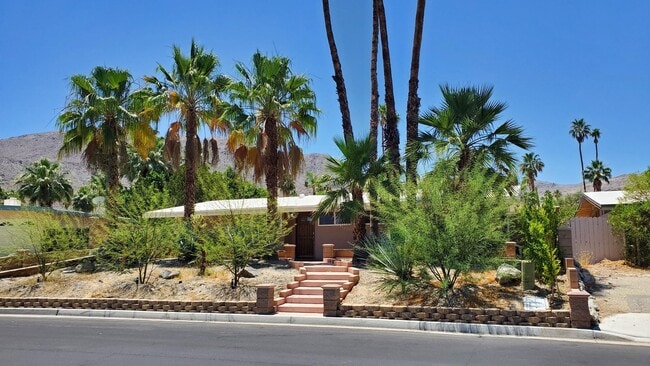 Building Photo - 71567 Mirage Rd Rental
