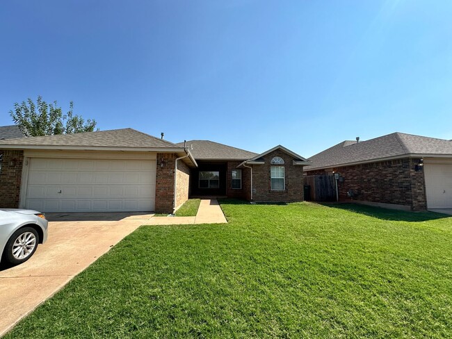 4 Bed 2 bath Edmond - 4 Bed 2 bath Edmond House