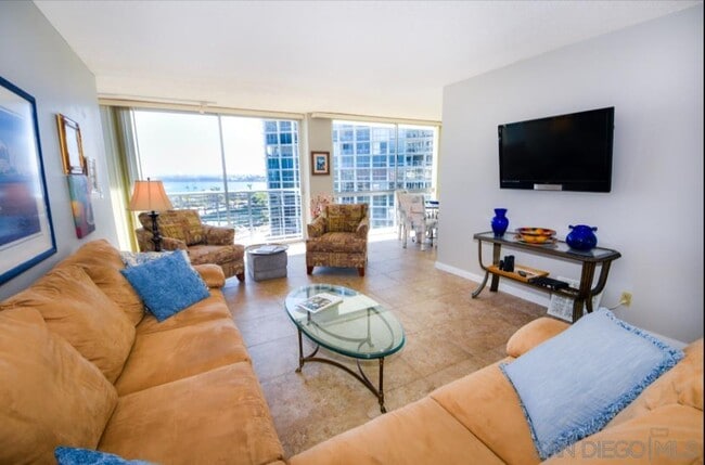 Photo - 1720 Avenida Del Mundo Unidad 607