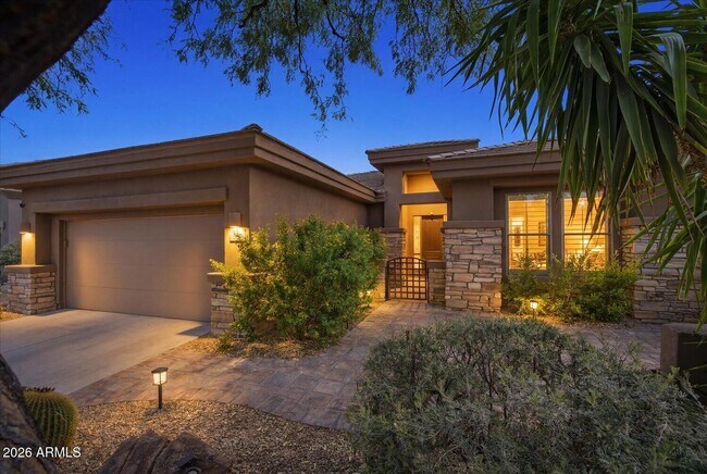 Building Photo - 7427 E Evening Glow Dr