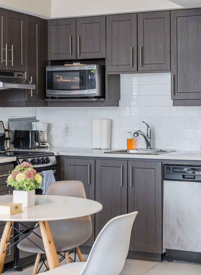 Photo - 1245 Rue Redpath-Crescent Unit ID1261843P