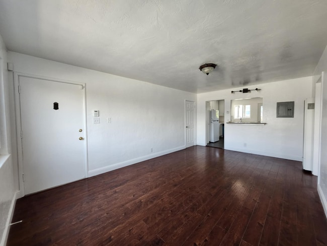 4300 Market St Unit B
