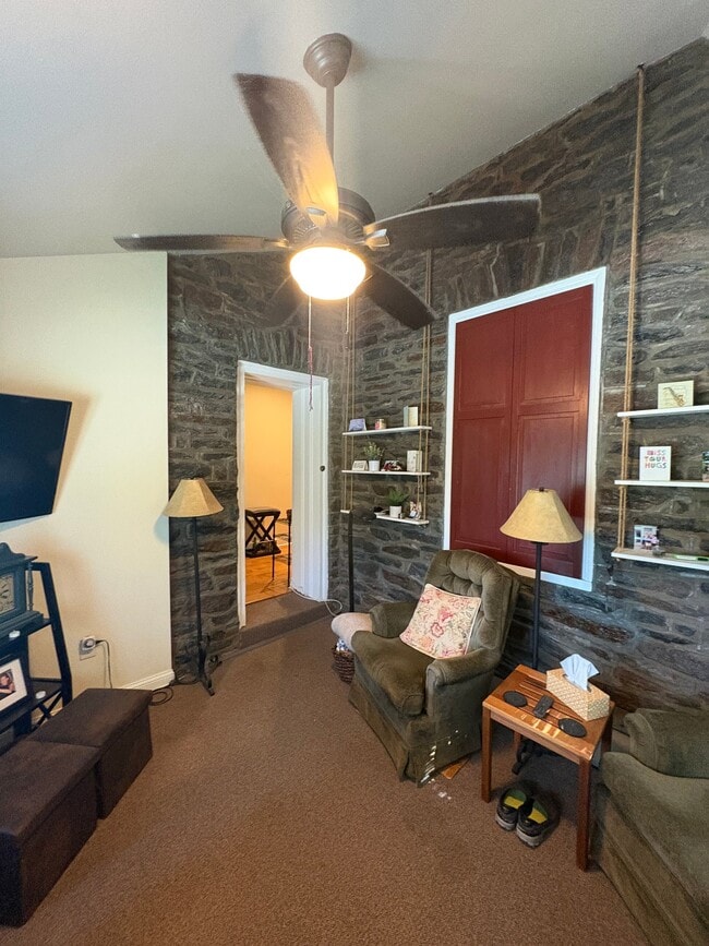 266 Shelmire St Unit 2