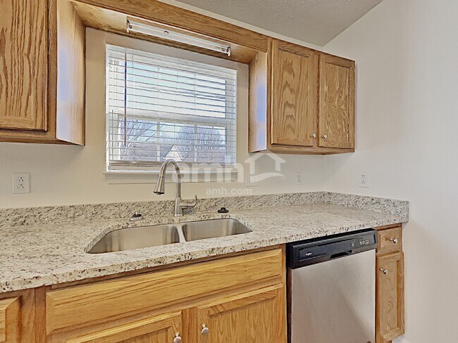 Photo - 1507 Killarney Dr