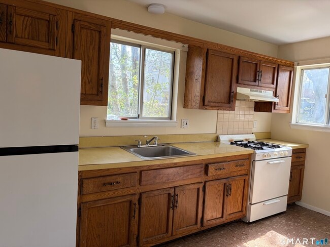 Photo - 53 1/2 Glenwood Ave Unit A