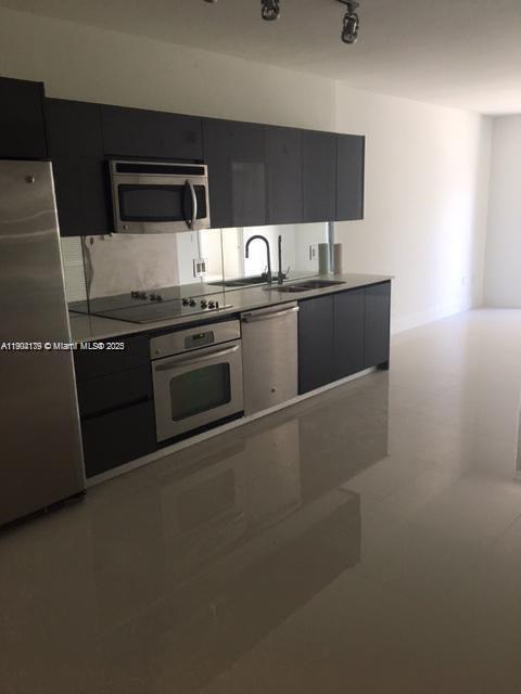 Photo - 31 SE 6th St Unit 604