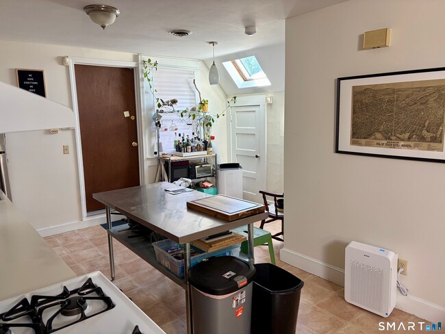 771 Orange St Unit 3rd Floor