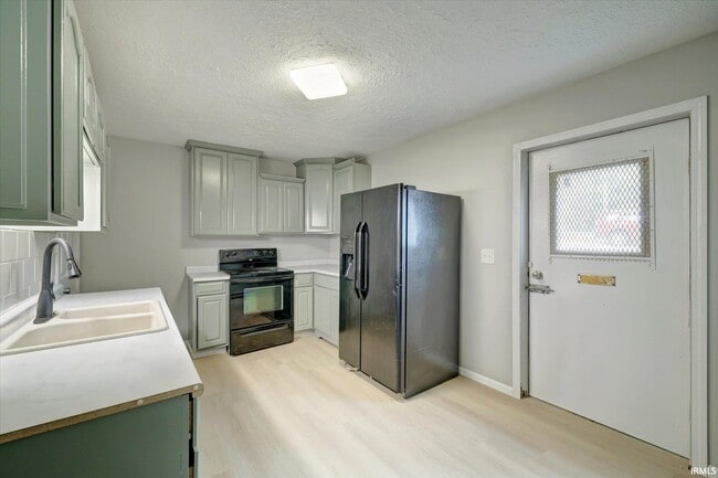 Photo - 4695 N State Rd 43