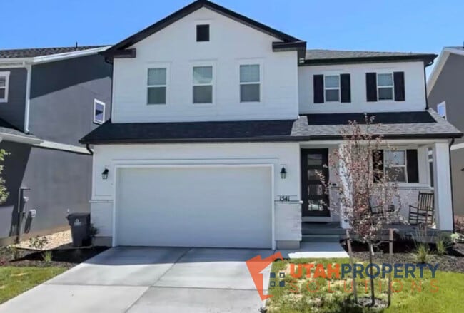 Building Photo - 1541 W 250 N