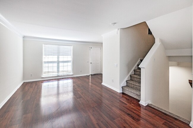 Photo - Exceptionally Nice 3 BR 2.5 BA Townhome in River Walk