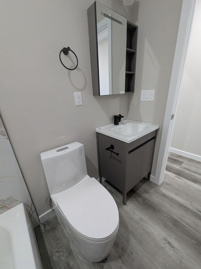 Photo - 4995 W Thompson St Unidad 2R