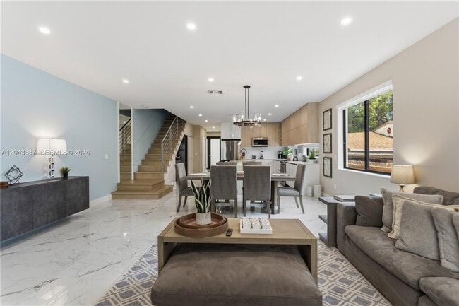 Photo - 809 SW 10th Terrace