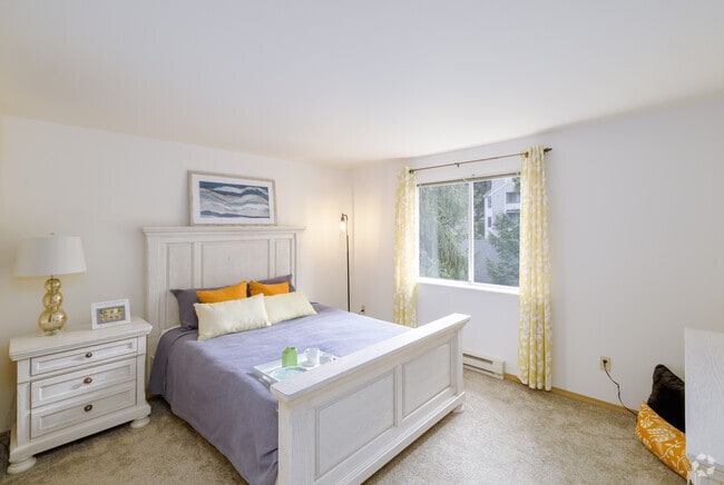 1BR, 1BA - 747SF - Bedroom