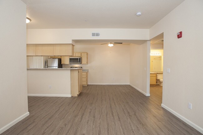 Limestone 1077 sq. ft. - Stoneridge