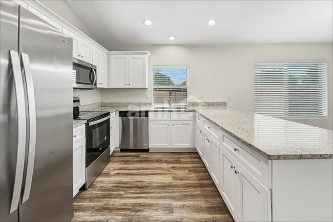 Photo - 35042 N Aubrac Cir