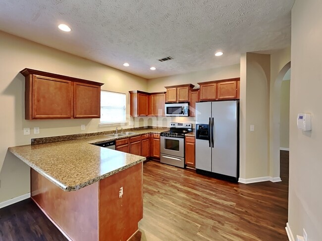 Photo - 1160 Shire Dr