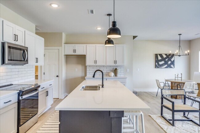 Photo - Fox Creek- Maggie Plan