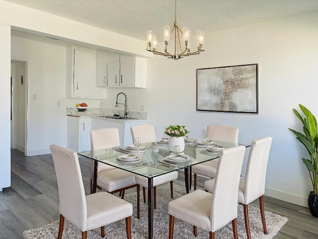 Building Photo - 9371 Cellini Ave