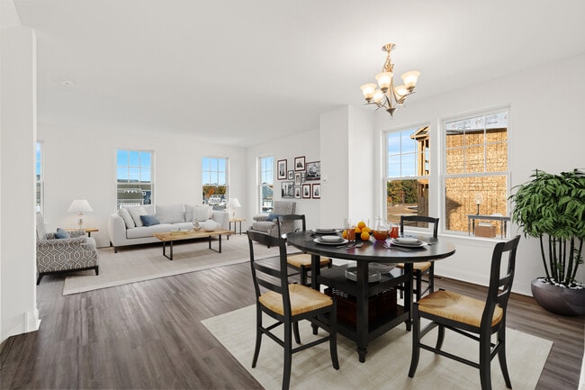 Photo - 985 Lorewood Grove Rd